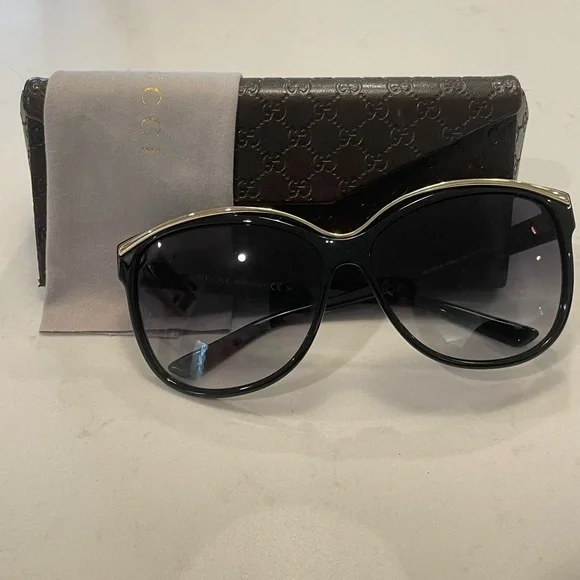 Gucci | Accessories | Used Womens Gucci Sunglasses | Poshmark display picture 1